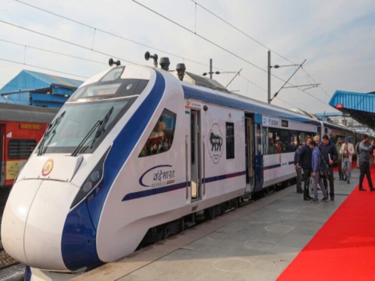 अभी देश में चल रहीं 82 वंदे भारत ट्रेनें, रेल मंत्री ने दी एक और बड़ी खुशखबरी