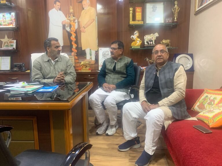 केंद्रीय पशुपालन मंत्री डॉ संजीव बालियान से पीजेंट के चेयरमैन से अनेकों मुद्दों पर वार्ता