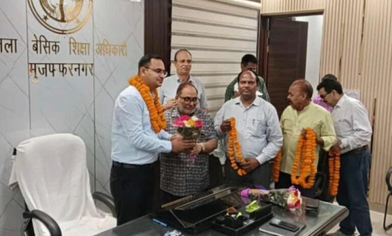 मुजफ्फरनगर में नए बीएसए संदीप कुमार ने संभाला चार्ज