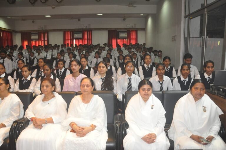 जागरुकता मेडिटेशन से ही रहेगा शरीर तनावमुक्त: उर्मिला दीदी