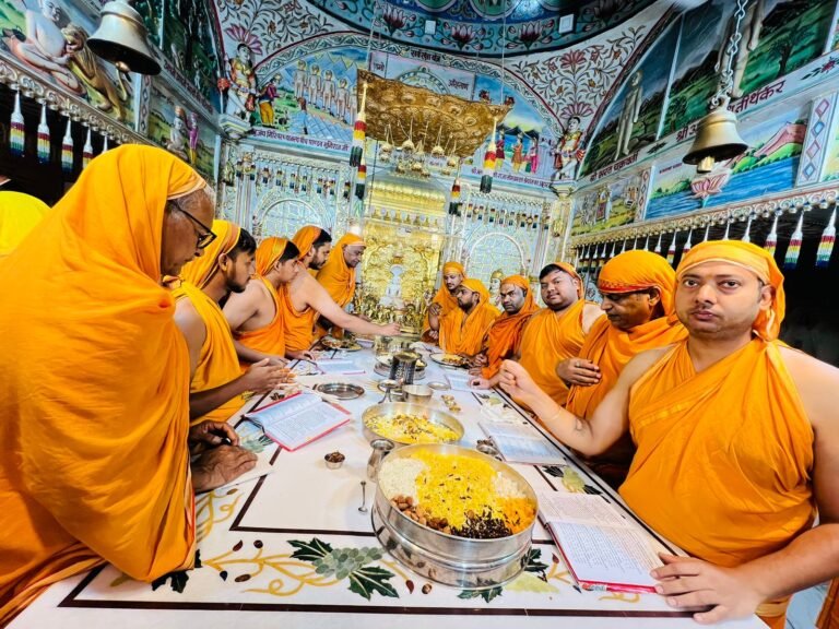 उत्तम ब्रह्मचर्य धर्म पूजन के साथ दशलक्षण महापर्व मनाया