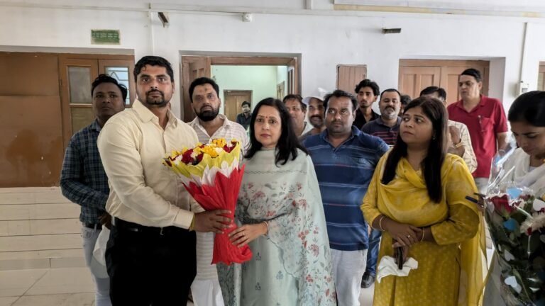 चेयरपर्सन मीनाक्षी स्वरूप ने पालिका में शुरू किया कंट्रोल रूम