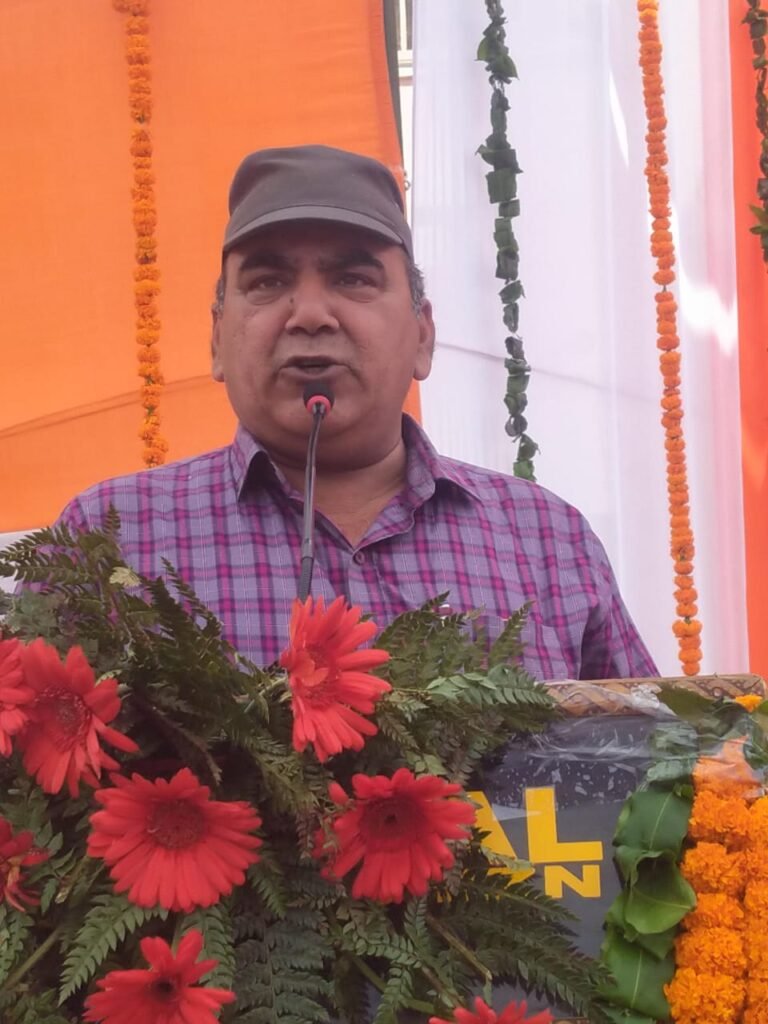 अभिलेखागार लिपिक तनवीर को भेजा प्रभारी ईओ ने नोटिस
