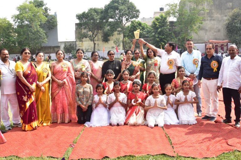 जिला स्तरीय माध्यमिक शैक्षिक प्रतियोगिता में खिलाड़ियों ने दिखाया दम