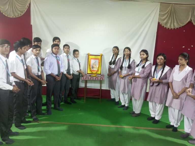 डीएस पब्लिक स्कूल ने किया भगवान वाल्मीकि को नमन