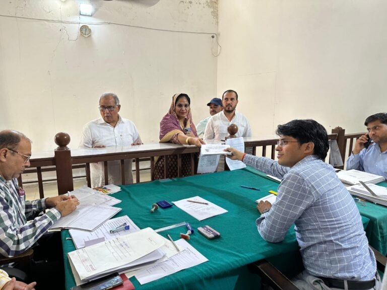 सपा की सुम्बुल व बसपा के शाह नजर ने ठोंकी चुनाव में ताल