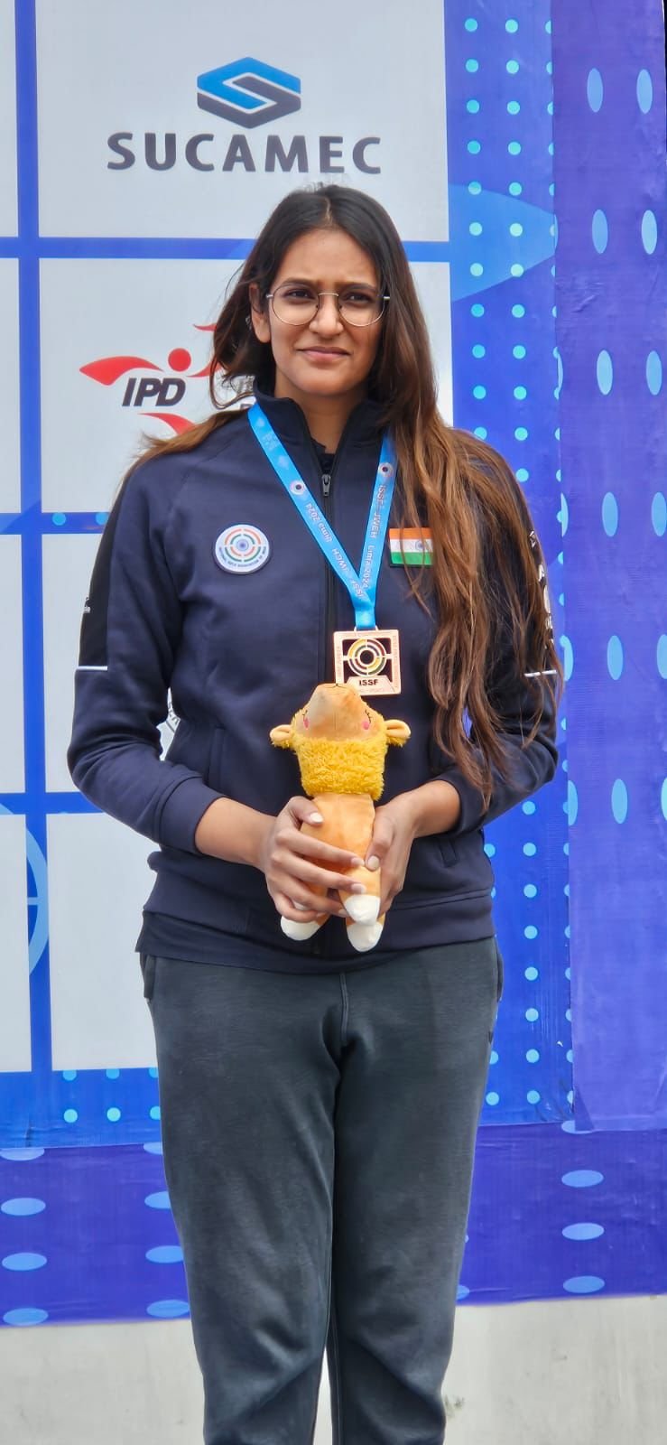 नावला परिवार की बेटी मानवी जैन ने मुजफ्फरनगर का बढ़ाया गौरव