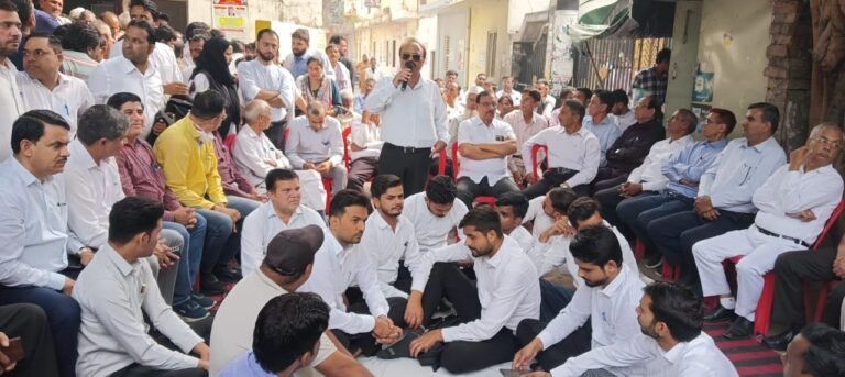 शीर्ष नेतृत्व के आह्वान पर हुई समाप्त, 21 दिन चली हड़ताल