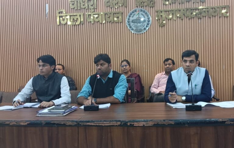 मतदान से जुड़ी तैयारियों को लेकर समीक्षा बैठक संपन्न