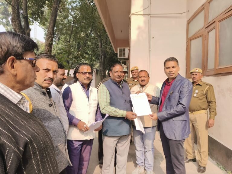 शिवचौक के क्षेत्र को पवित्र क्षेत्र घोषित कराने की उठाई मांग