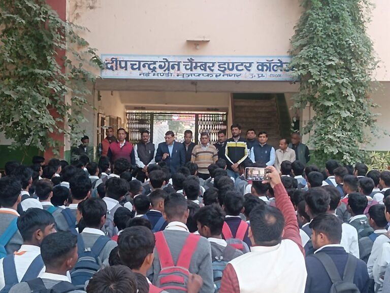 शिक्षक की हत्या पर रोष, दोषियों पर कार्रवाई की मांग