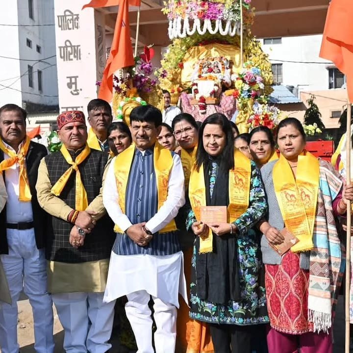 टाउनहाल से निकली यात्रा में मंत्री समेत शामिल हुए आम-ओ-खास