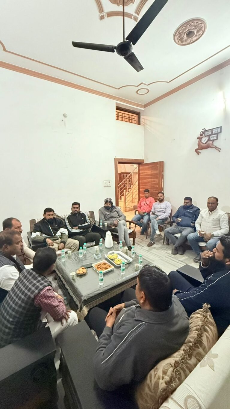 चरथावल में होने वाली  हिंदू महा पंचायत को सफल बनाने के लिए जनसंपर्क हुआ शुरू