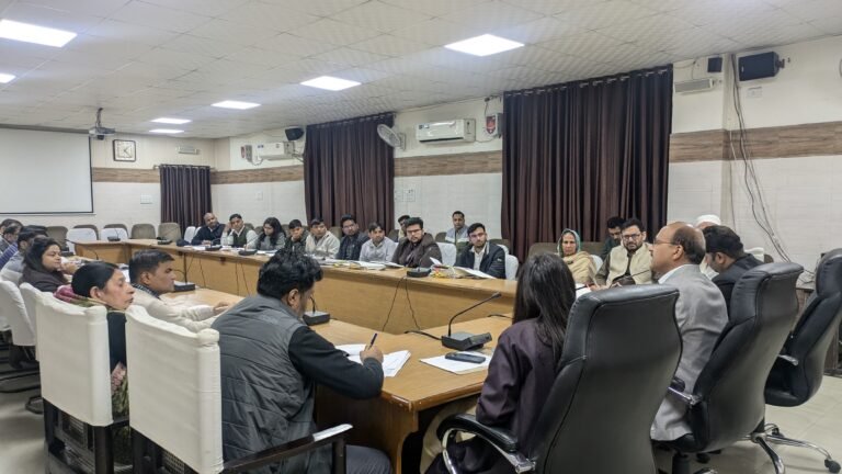 नगरीय निकाय में 55 करोड़ के कार्यों को डीएम ने दी हरी झंडी