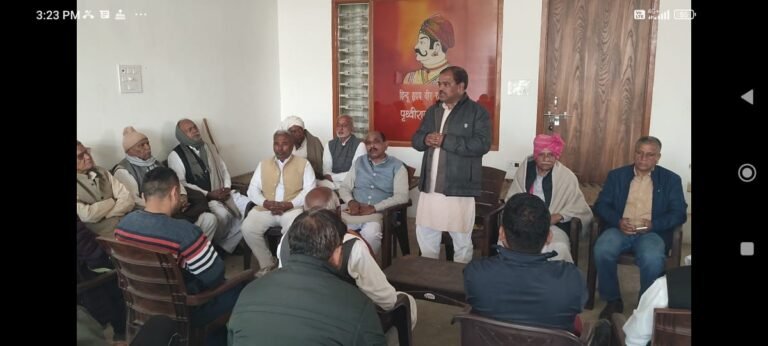 दर्जनों प्रधानों के साथ भाजपा नेता ने किया क्षेत्र में जनसंपर्क