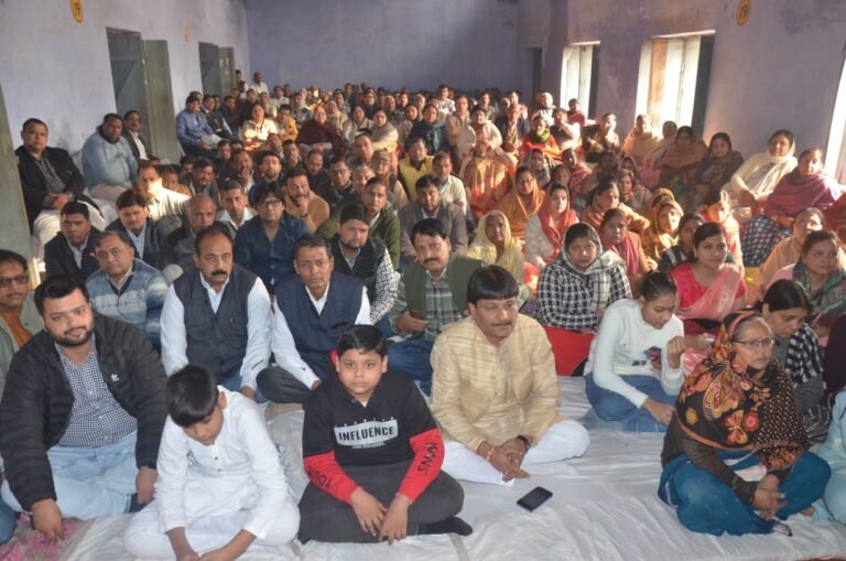 शोक सभा में प्रमोद जैन को दी कुटेसरा में भावपूर्ण श्रद्धांजलि