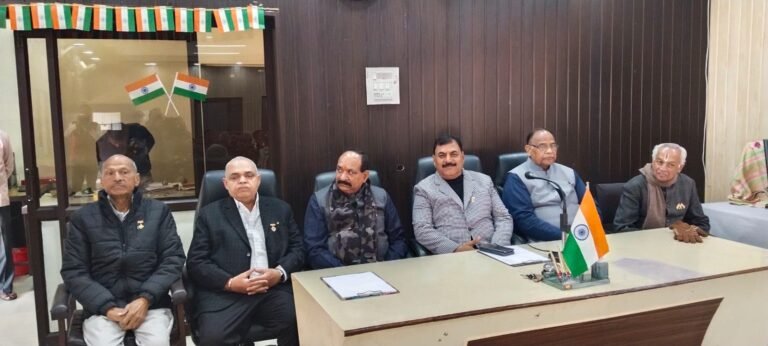 द गुड़ खांडसारी एंड ग्रेन मर्चेन्ट एसोसिएशन ने मनाया गणतंत्र दिवस