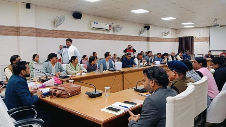 कल्याणकारी योजनाओं का किया जाए प्रचार प्रसार: मकवाना