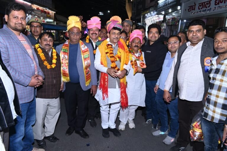 भगत सिंह रोड पर मंत्री कपिल देव ने किया नमन