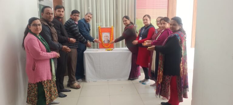 डीएस पब्लिक स्कूल ने विज्ञान दिवस पर किया महान वैज्ञानिक सीवी रमन को नमन