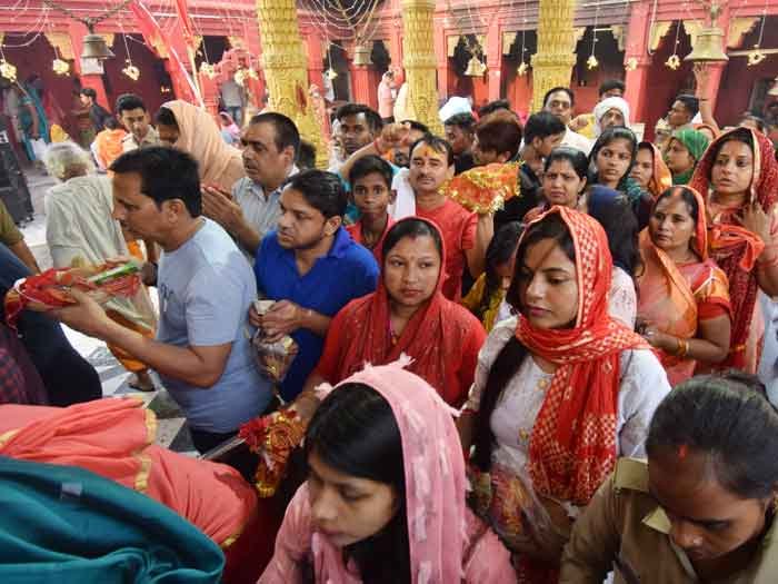 घर से मंदिरों तक गूंजे मां के जयकारे, चैत्र नवरात्र प्रारंभ