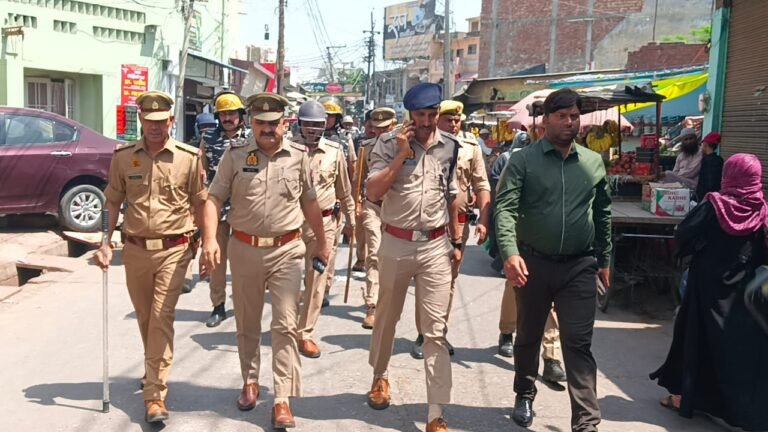 जुमे की नमाज को लेकर अलर्ट मोड पर रहा पुलिस-प्रशासन, हर स्थिति पर पैनी नजर