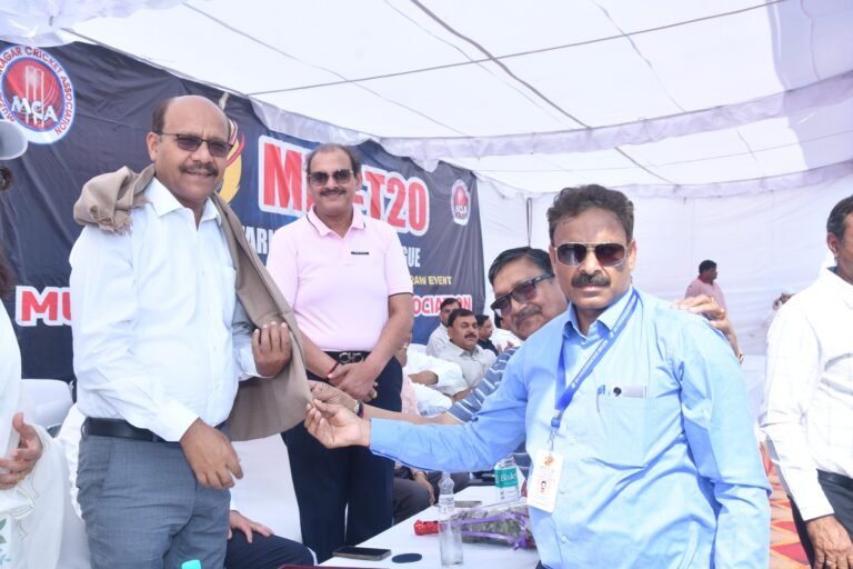 मुजफ्फरनगर प्रीमियर लीग टी-20 का स्टेडियम में भव्य शुभारंभ