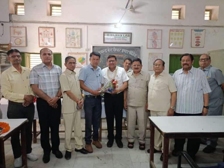 सेवानिवृत्ति पर विजय शर्मा को दी कॉलेज प्रबंधन ने विदाई