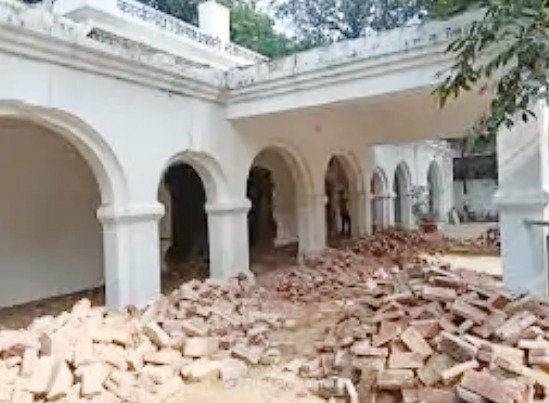 कलेक्ट्रेट में नए जिलाधिकारी कार्यालय की निर्माण प्रक्रिया शुरू