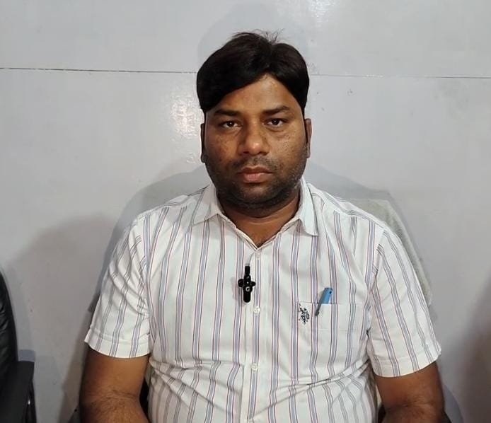 एडीएम प्रशासन नरेन्द्र बहादुर सिंह का लखीमपुर तबादला