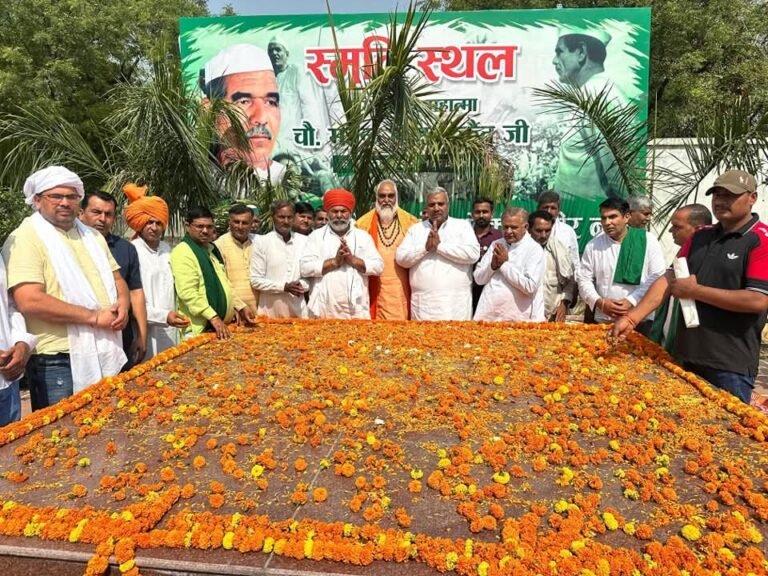 सिसौली में किया बाबा टिकैेत को 14वीं पुण्यतिथि पर याद