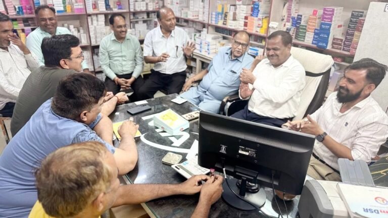 कोरोना की संभावित स्थिति से निपटने को तैयार रहें दवा व्यापारी: सुभाष चौहान