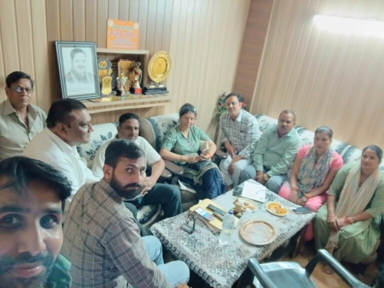 राष्टीय हिंदू शक्ति संगठन की बैठक में मजार को लेकर विरोध