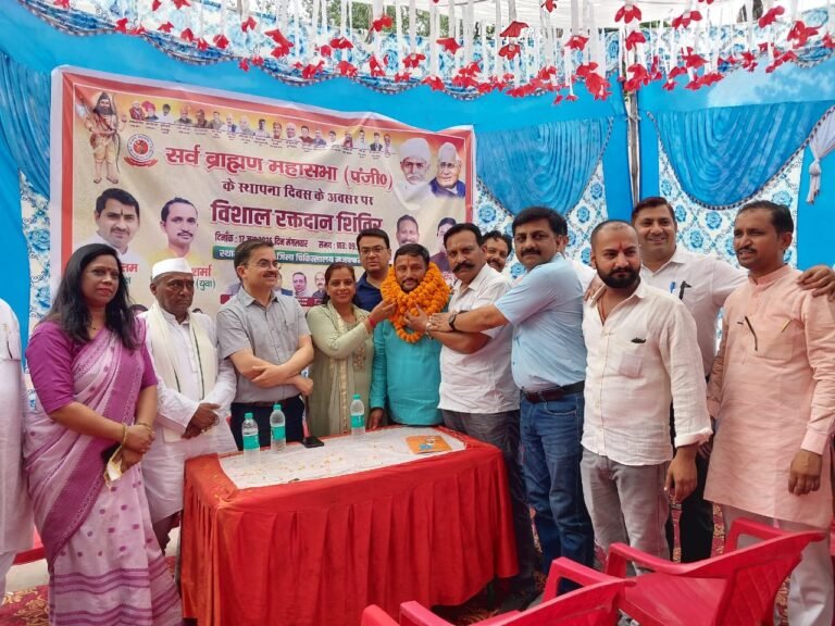 मंत्री कपिल देव ने अस्पताल में किया शिविर का शुभारंभ