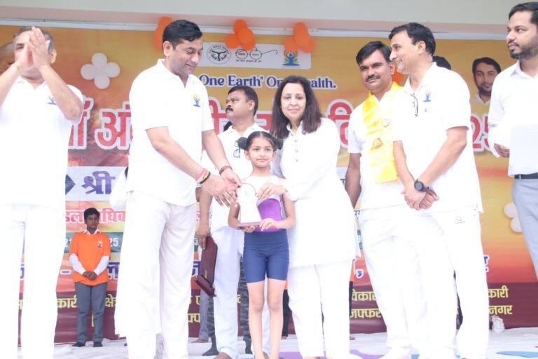 प्रधानमंत्री के नेतृत्व में विश्व गुरू बनने की ओर भारत: तोमर