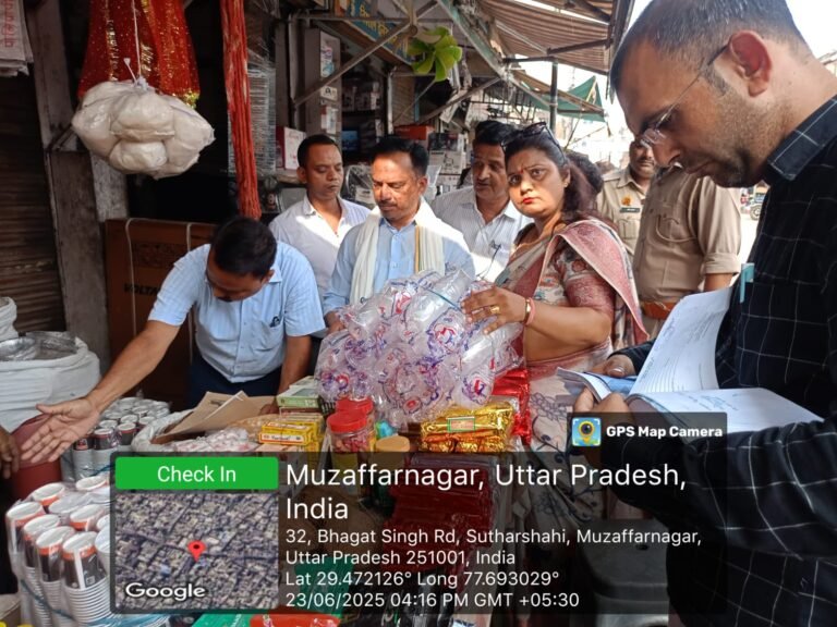 सिंगल यूज प्लास्टिक के विरुद्ध चला छापामार अभियान