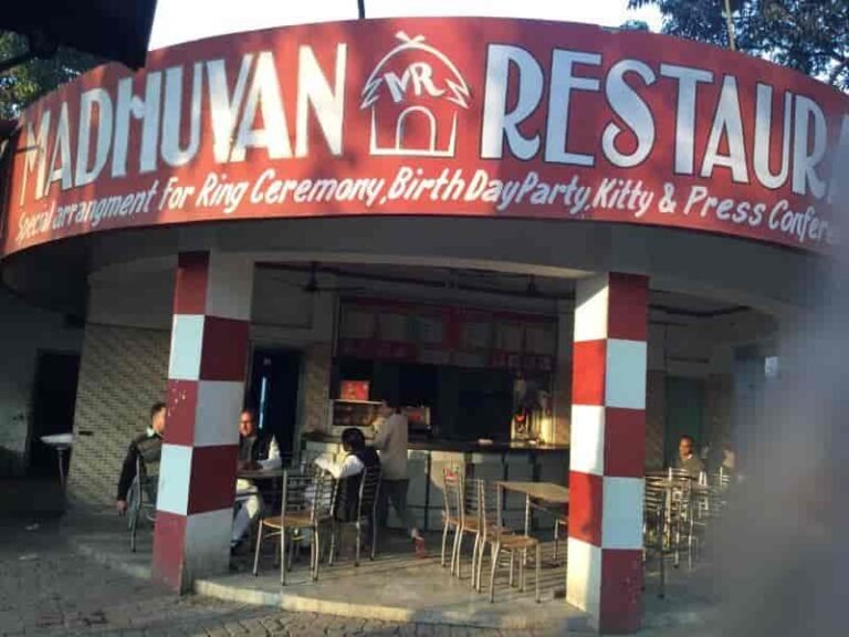 अब कांग्रेस नेता से मधुबन रेस्टोरेंट खाली करायेगी नगरपालिका