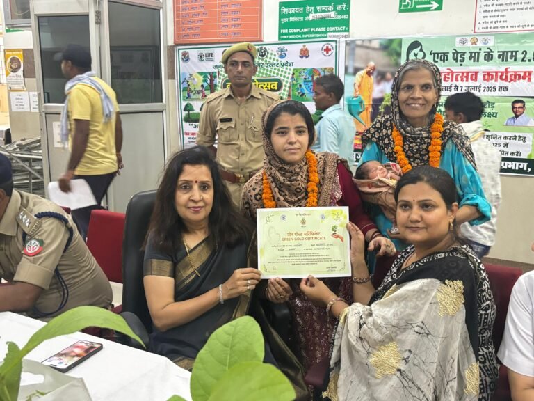 एक पेड़ मां के नाम, पर्यावरण से भावनात्मक जुड़ाव: मीनाक्षी