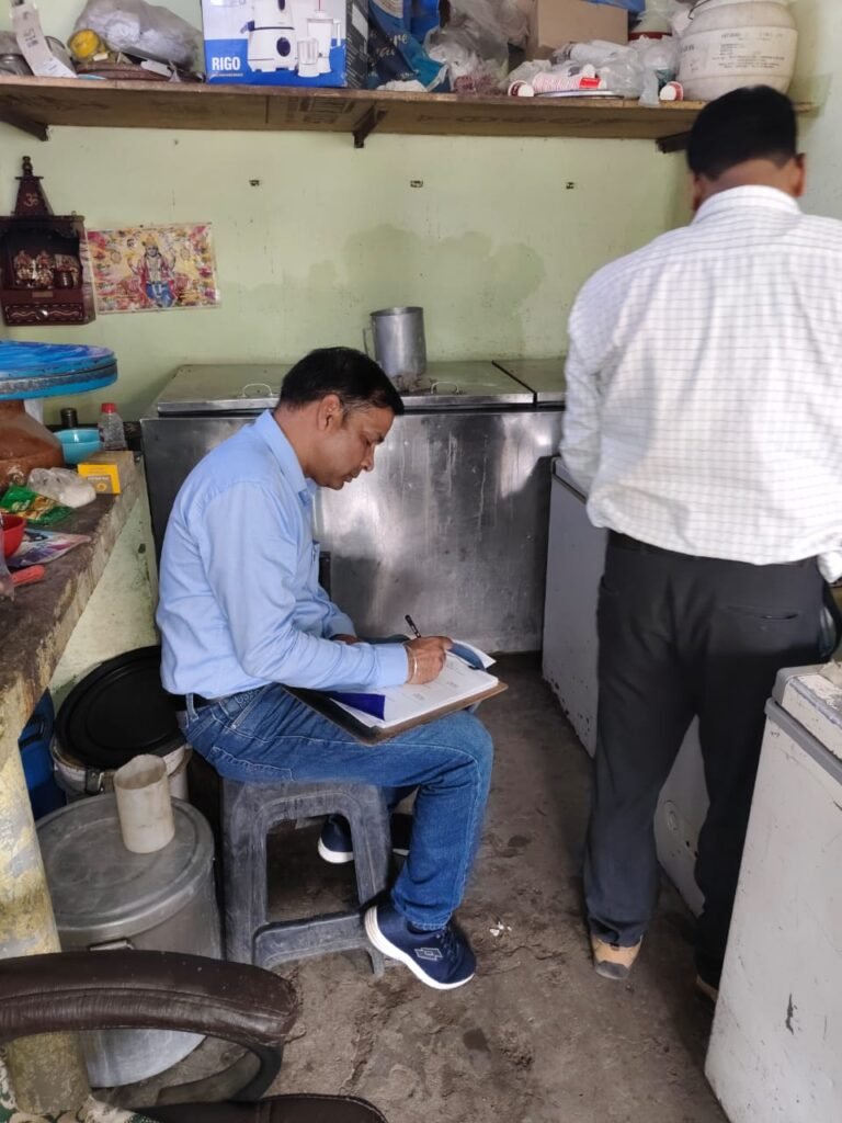 खाद्य विभाग की टीम ने जिले में चलाया चैकिंग अभियान