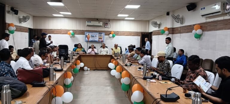 विकसित उत्तर प्रदेश के साथ आत्मनिर्भर बनाने को बढ़ाए कदम