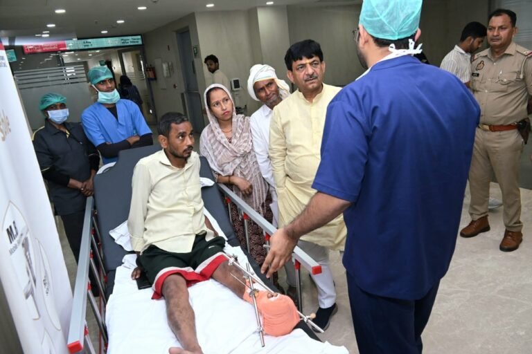 माँ वैष्णो देवी यात्रा हादसा: घायलों के उपचार को आगे आए मंत्री कपिल देव अग्रवाल