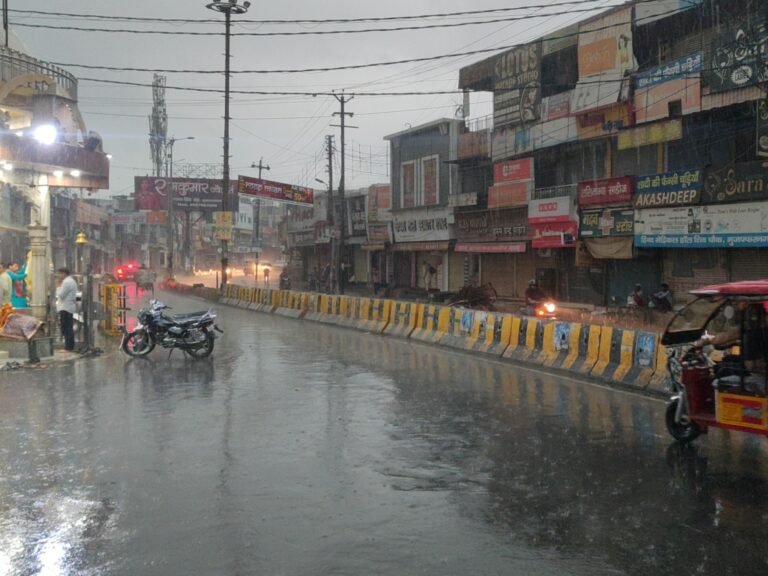 नगर में हुई हल्की बारिश से गर्मी से मिली राहत