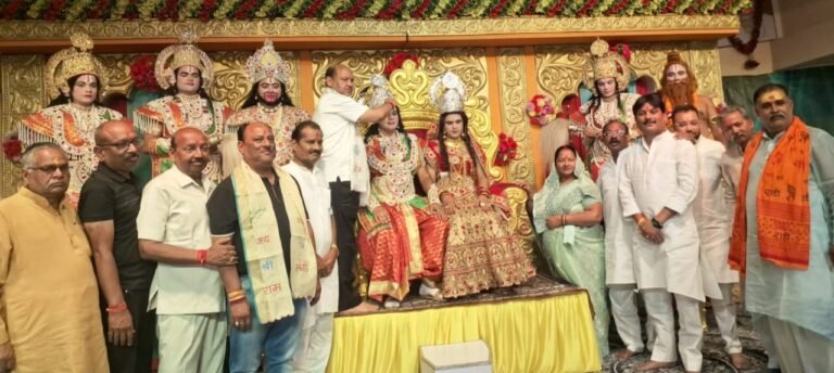 राजा रामचन्द्र के राजतिलक पर श्रद्धा-उल्लास से झूमी अयोध्या
