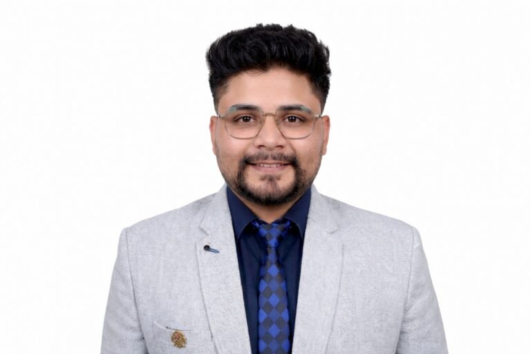 पालिका सभासद नवनीत गुप्ता का भतीजा अर्णव गुप्ता बना सीए