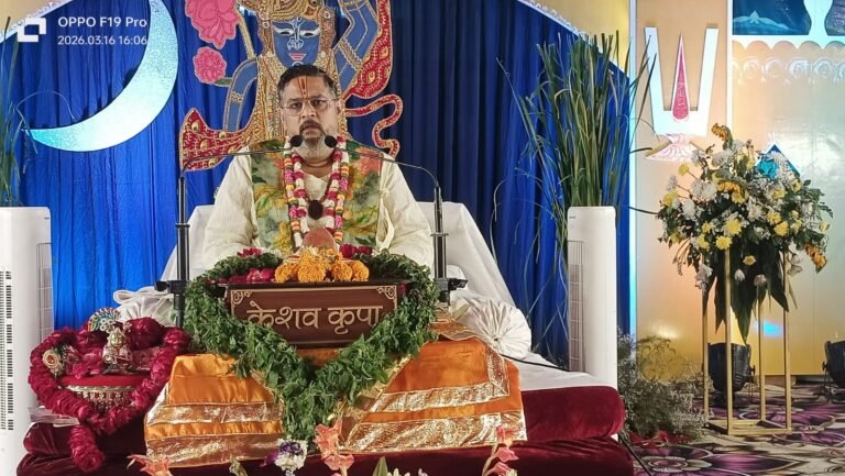 श्रीकृष्ण की रासलीला आत्मा और परमात्मा के मिलन का प्रतीक: हिमेश शास्त्री