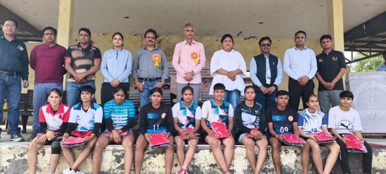 जिला स्तरीय जूनियर बालक एवं बालिका कबड्डी प्रतियोगिता का भव्य आयोजन
