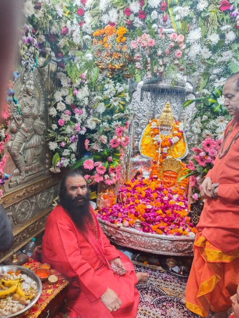 नवरात्र आराधना करने से दूर होती हैं जीवन की सभी विघ्न बाधाएं- श्रीमहंत रविंद्रपुरी
