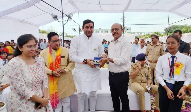 प्रभारी मंत्री ने गिनाई प्रदेश सरकार की 9 वर्षों की उपलब्धियां
