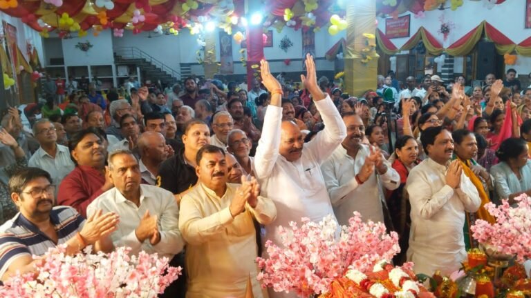 श्री राम जन्मोत्सव की कथा सुन झूम उठे श्रद्धालु