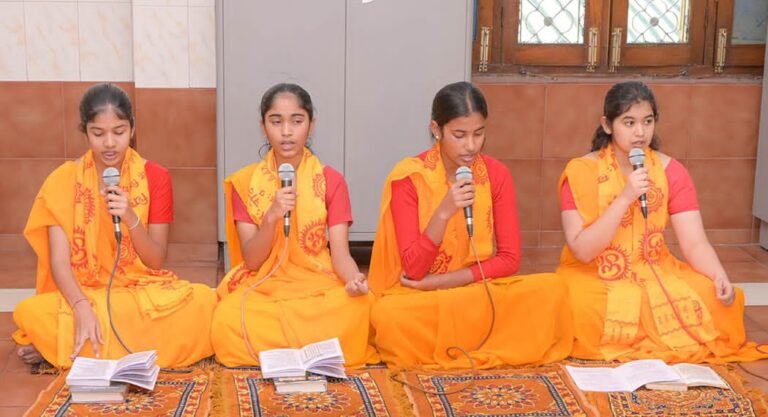 शांतिकुंज  में नौनिहालों के संचालन में हुआ गायत्री महायज्ञ